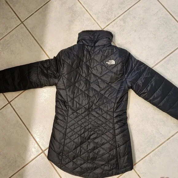 The North Face Womens Reversible Jacket Sz M - Picture 1 of 4